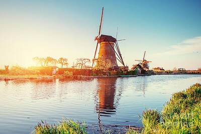 Designs Similar to Traditional Dutch Windmills