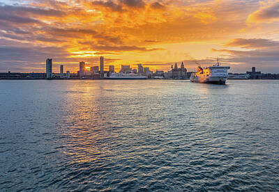  Photograph - Liverpool Sunrise and Shipping by David Wood
