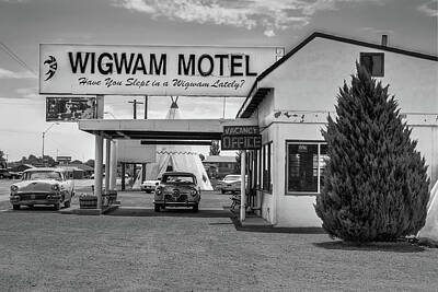 Wigwam Motel Art