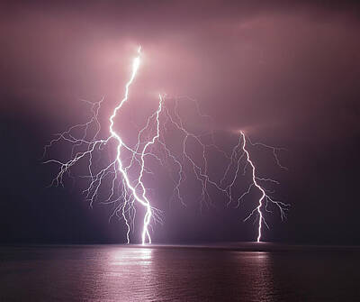Lightning Over Ocean Art