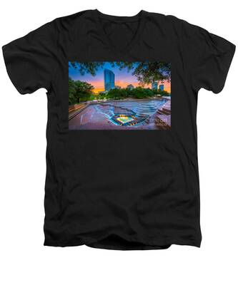 Fort Worth Water Gardens V-Neck T-Shirts