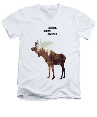 Bull Elk V-Neck T-Shirts