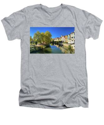 Panorama V-Neck T-Shirts