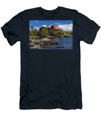 Marquette Harbor Lighthouse T-Shirts