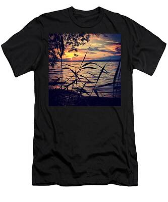 Silhouette T-Shirts