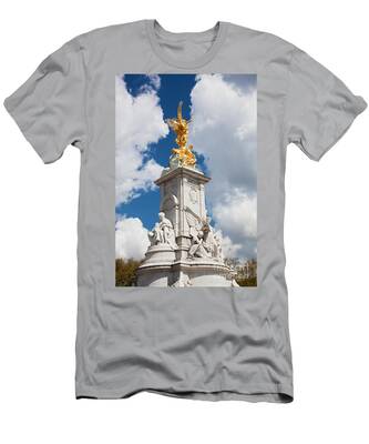 Queen Victoria Memorial T-Shirts