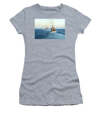 Amphibious Warfare Ships Women's T-Shirts