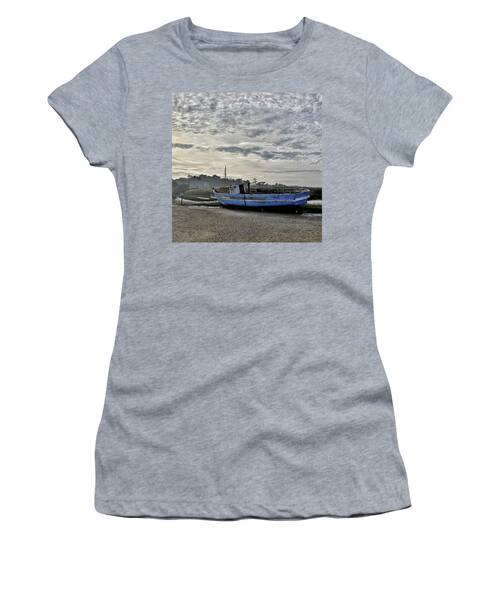 The Wave Women's T-Shirts