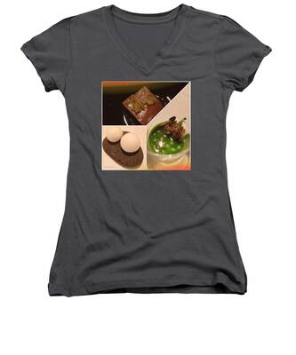 Foodie Women's V-Neck T-Shirts