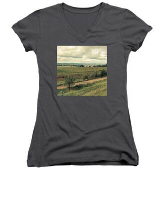 Summer Landscape Women's V-Neck T-Shirts