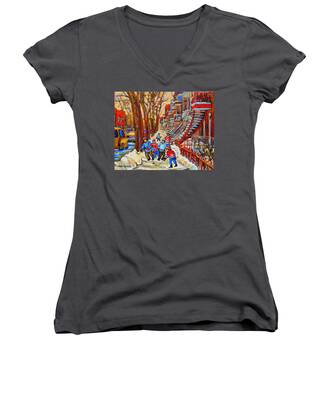 Old Montreal Women's V-Neck T-Shirts