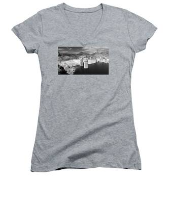 Hoover Tower Women's V-Neck T-Shirts