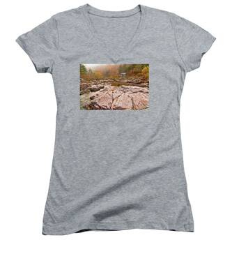 Rocky Creek Shut-ins Women's V-Neck T-Shirts