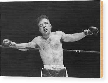 Joe Louis With Sisters In Boxing Ring Wood Print by Bettmann 