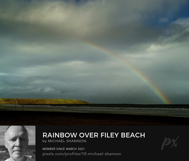 Canvas Art - Rainbow over Filey Beach