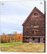 An Old Wooden Barn In Vermont. Acrylic Print