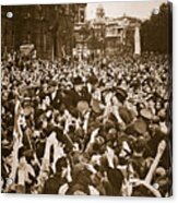 Churchill Mobbed In Whitehall On Ve Day Acrylic Print