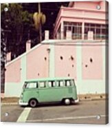 Kombi E Casa Rosa Acrylic Print