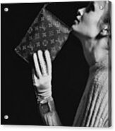 Twiggy Holding Louis Vuitton Envelope Bag Acrylic Print by Bert Stern -  Conde Nast