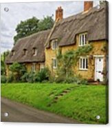 Thatched Cottages In Northamptonshire Acrylic Print