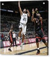Tim Duncan And Alonzo Mourning Acrylic Print