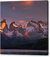 Cuernos Del Paine And Lago Pehoe #4 Canvas Print