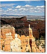 Hoodoos In The Sunlight In Bryce Canyon Np Canvas Print