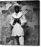Isaac Hayes Wearing A Suit Canvas Print