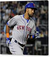 New York Mets V New York Yankees Canvas Print
