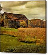 Old Barn In October Canvas Print