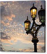 One Light Out - Westminster Bridge Streetlights - River Thames In London Uk Canvas Print