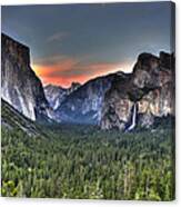 Yosemite Valley View Sunset Canvas Print