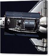 Space Shuttle Discovery #2 Canvas Print