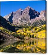Autumn Morning At The Maroon Bells Canvas Print