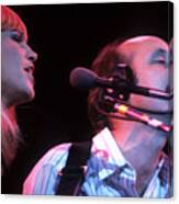 Mary Travers And Peter Yarrow Canvas Print
