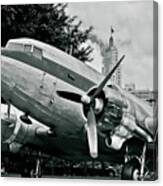 Classic Aircraft Douglas Dc-3 Canvas Print