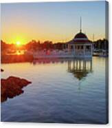 The Sun Rises Over Manchester By The Sea Ma Tucks Point Canvas Print