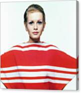 Twiggy In Red Striped Coverup Canvas Print