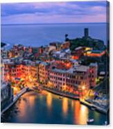 Vernazza Is One Of The Five Towns That Make Up The Cinque Terre Canvas Print