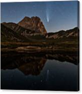 Comet Neowise Over Campo Imperatore Canvas Print