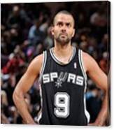 San Antonio Spurs V New York Knicks Canvas Print