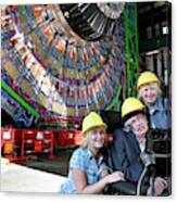Stephen Hawking With Visitors At Cern's Cms In 2006 Canvas Print