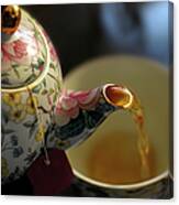 Teapot With Tea Canvas Print