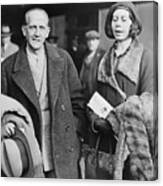 Writer A.a. Milne With Wife Daphne Canvas Print