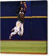 Adeiny Hechavarria And Yunel Escobar Canvas Print