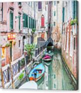 Canal In Venezia Canvas Print