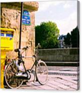 Ile De La Cite Canvas Print