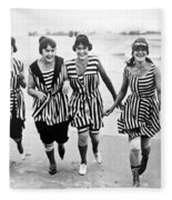 Four Women In 1910 Beach Wear Photograph by Underwood Archives - Fine ...