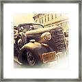 Waiting For Bonnie And Clyde Framed Print