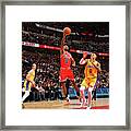 Los Angeles Lakers V Chicago Bulls Framed Print